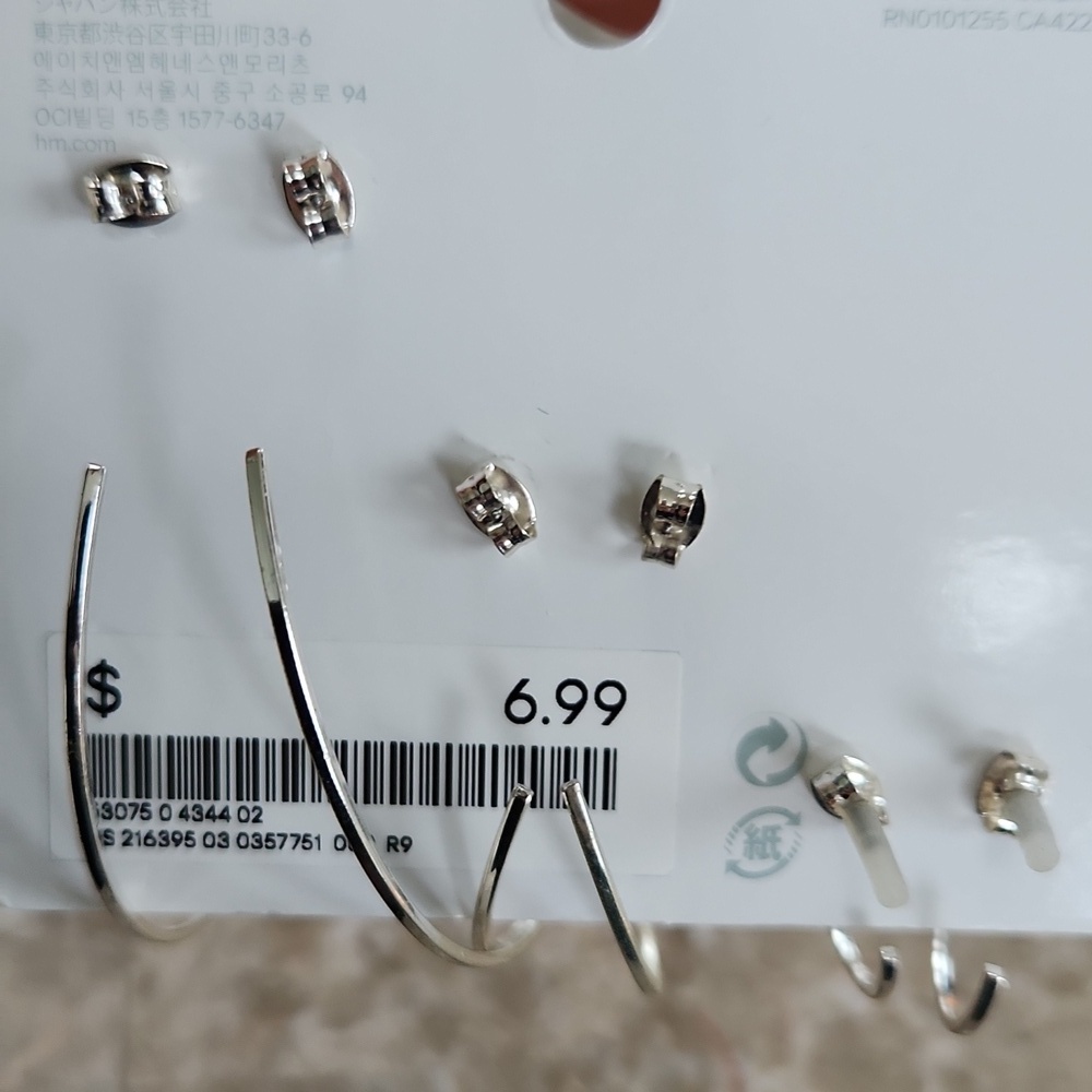 Elegant Gold and Silver Hoop Earrings Set - Picture 3 of 6